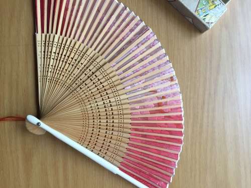Exquisite antique silk Japanese fan